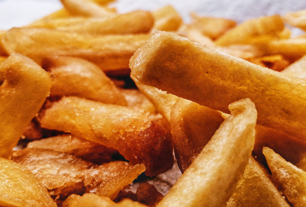 Dubbelfriterade pommes - kungen av tillbehör
