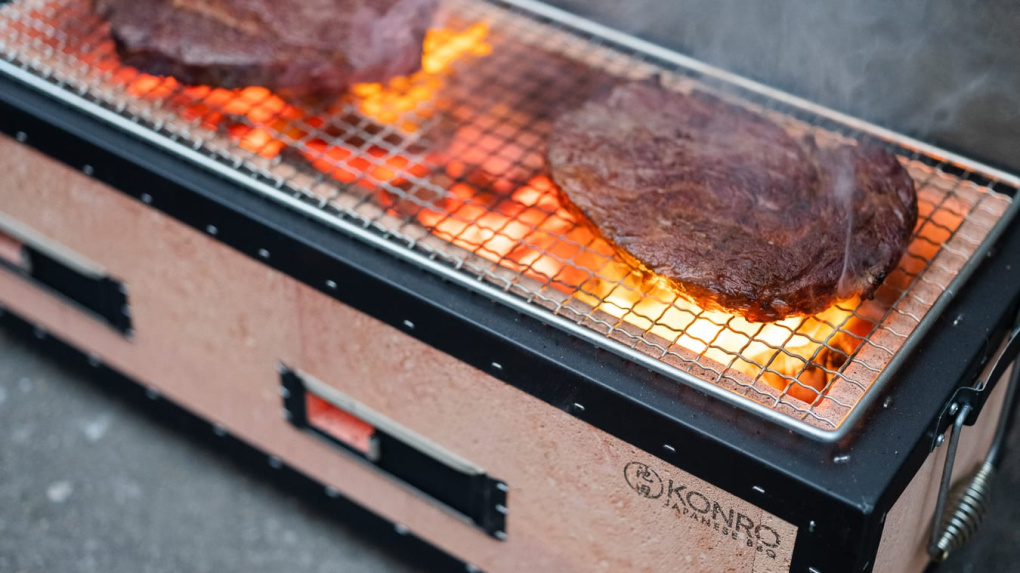 Vad är en japansk kolgrill, eller Konro?