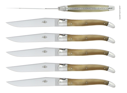 Sex knivar, Handtag av Ljust Horn, blank, Tradition - Forge de Laguiole