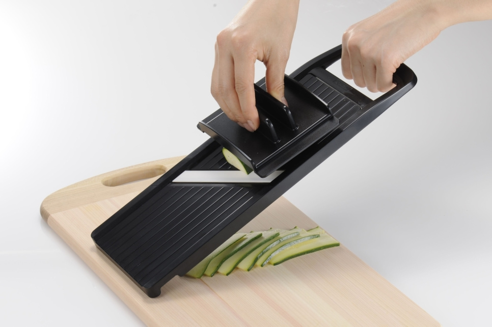 Mandolin stor, ställbar, svart - Kyocera Mandolin stor, ställbar, svart - Kyocera