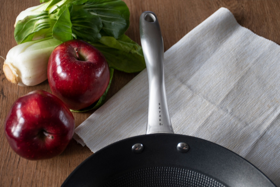 Stekpanna, lättviktsgjutjärn, non-stick - Satake