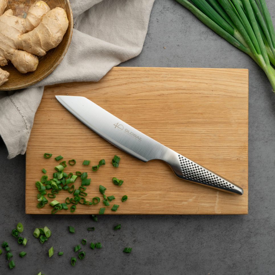 Kiritsuke, 15 cm, Jubileumskniv 40 år - Global