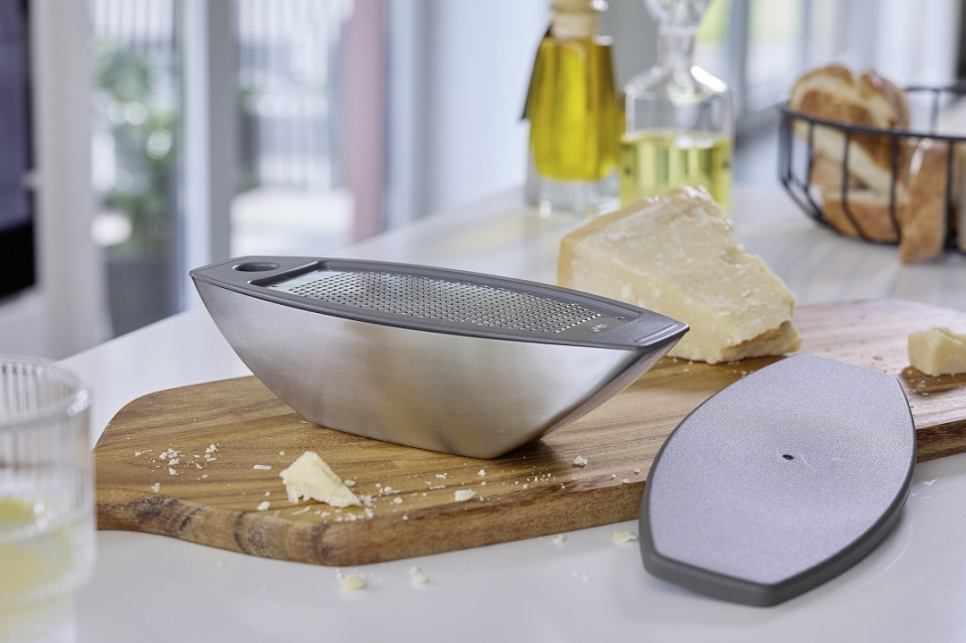 Parmesanrivare med behållare - Zack