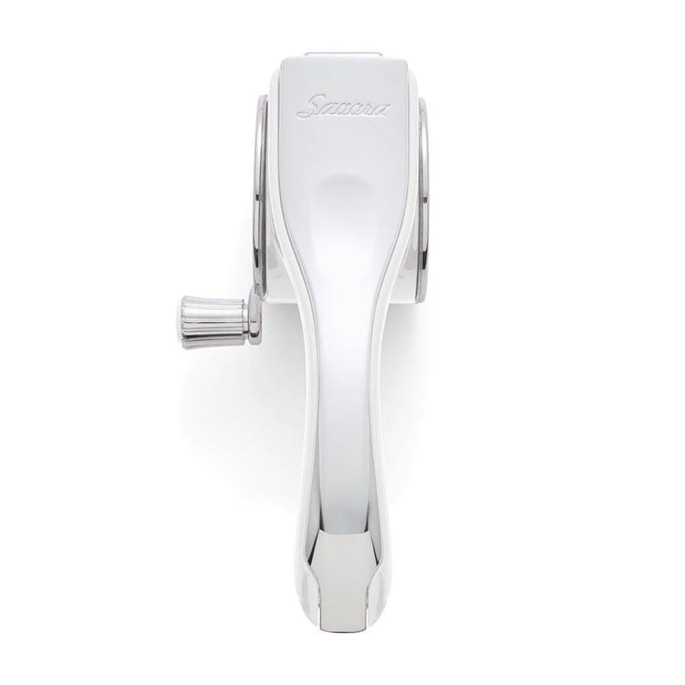 Kvarn för ost och mandel