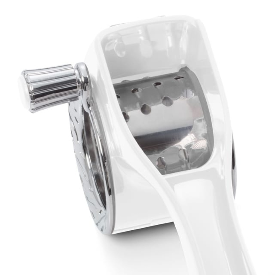 Kvarn för ost och mandel