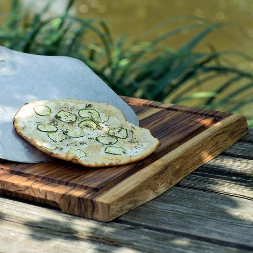 Pizzaspade i aluminium från Big Green Egg