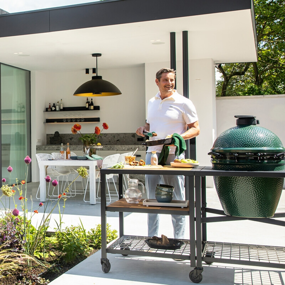 Big Green Egg Large, startpaket med modular nest (frame) Big Green Egg Large, startpaket med modular nest (frame)