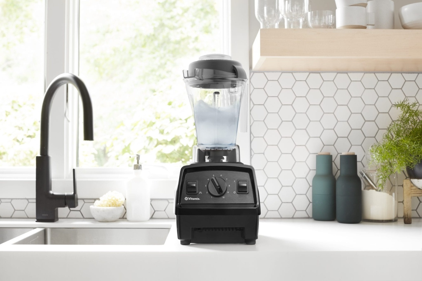 Vitamix E310 Explorian vm0202 black黒 未使用 Amazon.co.jp