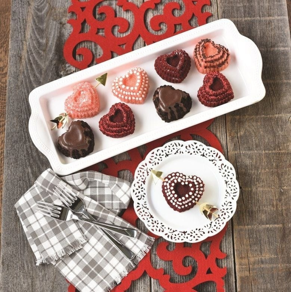 Bakform tiered heart cakelet - Nordic Ware