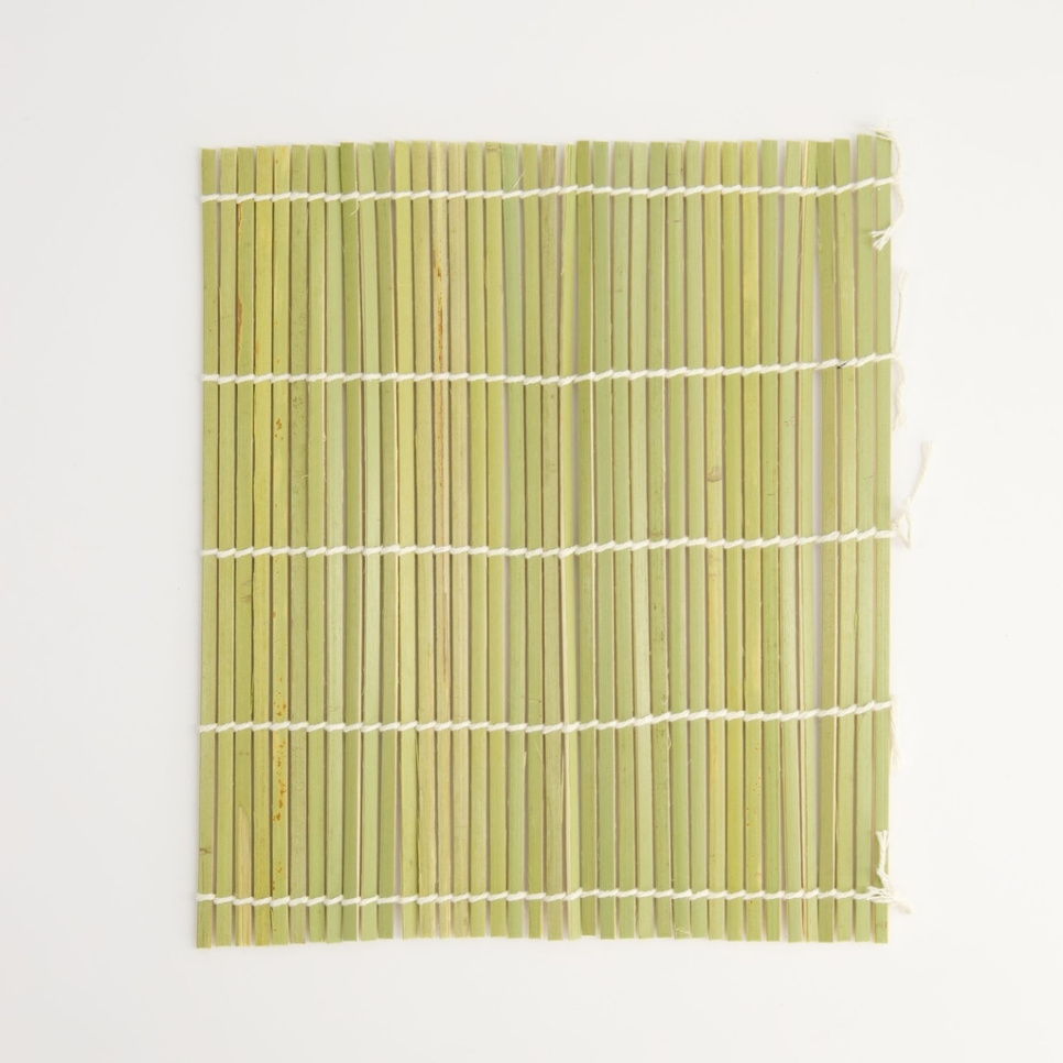 Sushimatta i bambu, 24 x 21 cm i gruppen Matlagning / Köksredskap / Asiatisk matlagning hos KitchenLab (1317-33027)