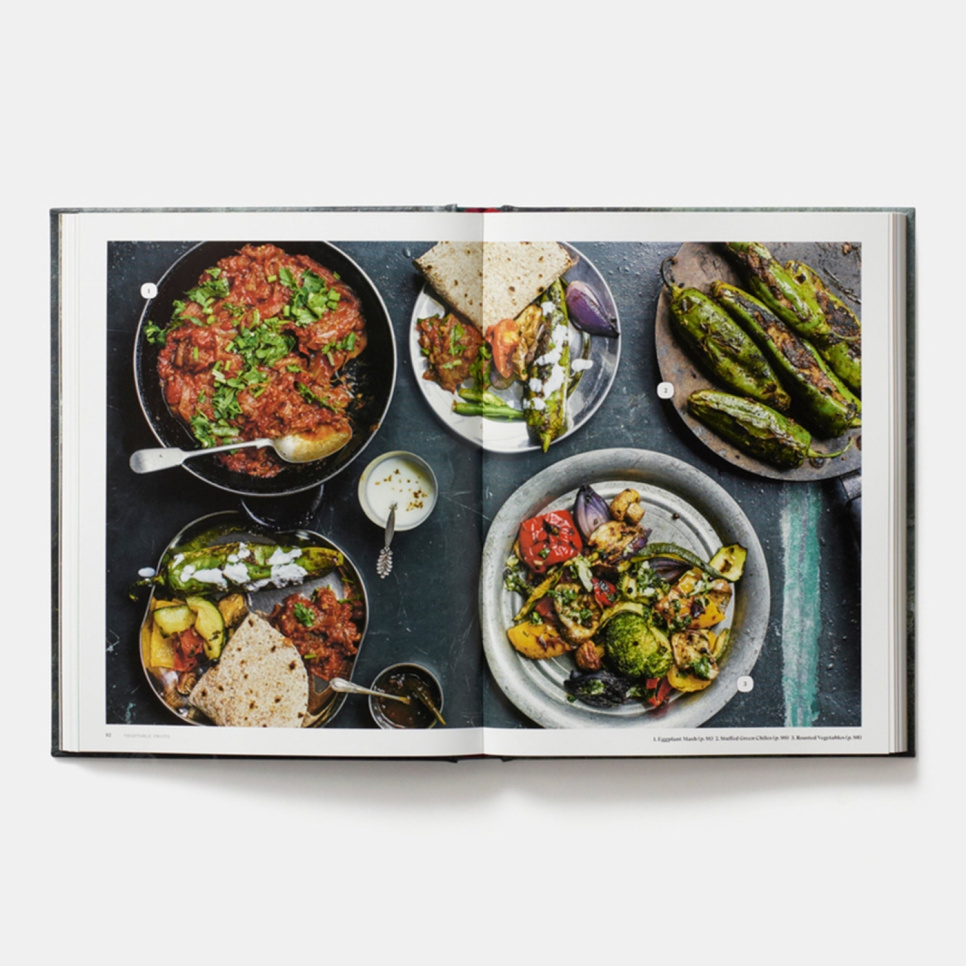 The Indian Vegetarian Cookbook - Pushpesh Pant