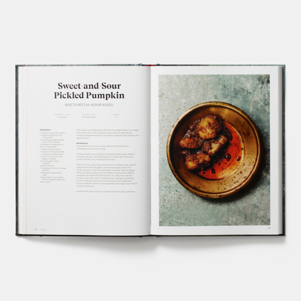 The Indian Vegetarian Cookbook - Pushpesh Pant