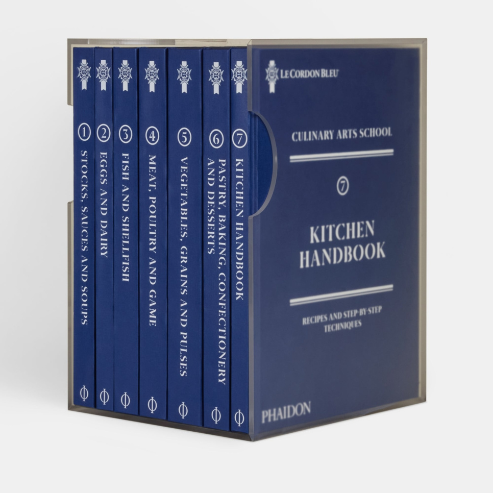 Le Cordon Bleu Culinary Arts School: Volumes 1-7 i gruppen Matlagning / Kokböcker / Kök & Kulturer / Frankrike hos The Kitchen Lab (1399-36355)