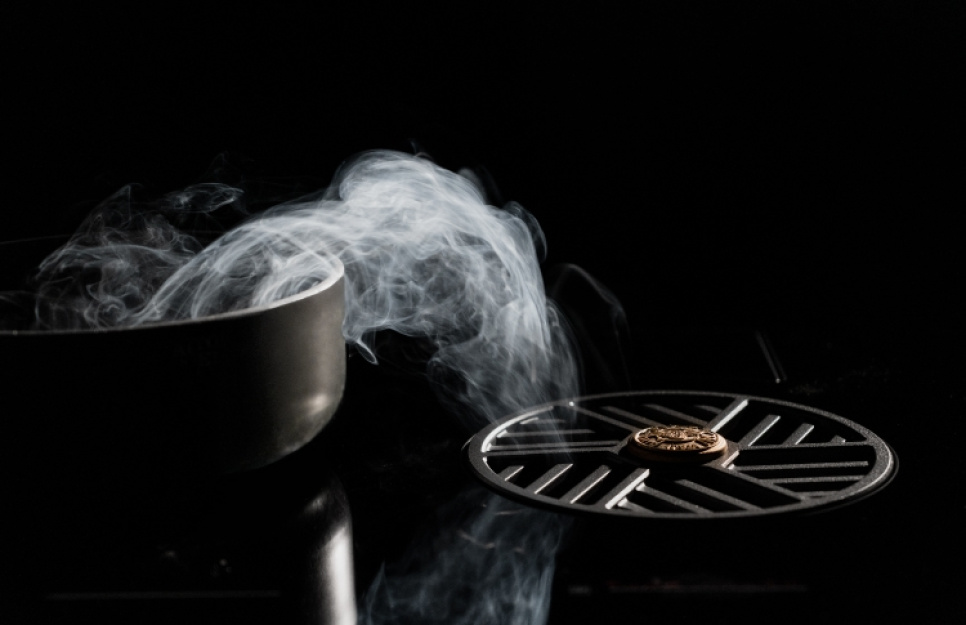 Induktionshäll 80 cm med integrerad fläkt - Bertazzoni Induktionshäll 80 cm med integrerad fläkt - Bertazzoni