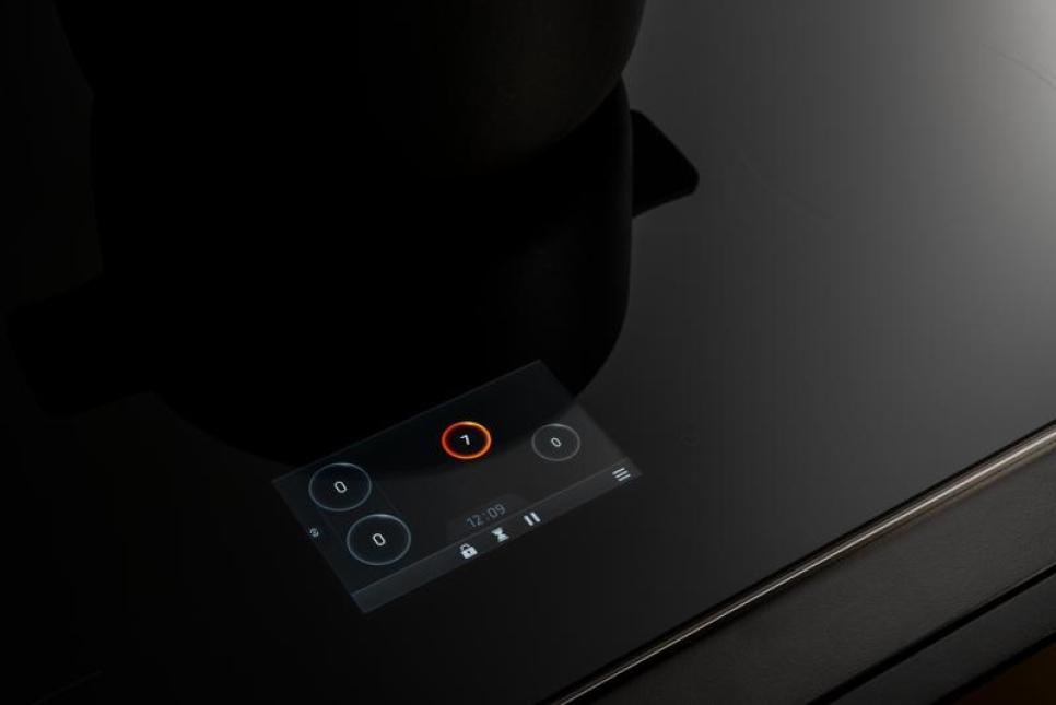 Induktionshäll, 78 cm, TFT display, 4 zoner (1 Flex) – Bertazzoni