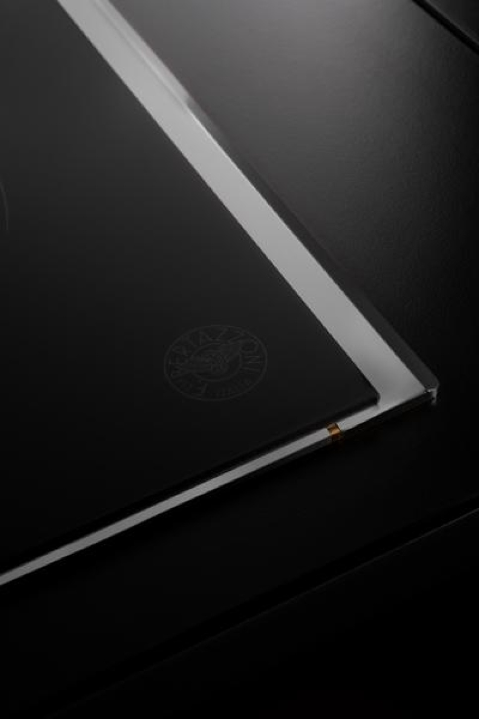 Induktionshäll, 78 cm, TFT display, 4 zoner (1 Flex) + Carbonio-ram – Bertazzoni