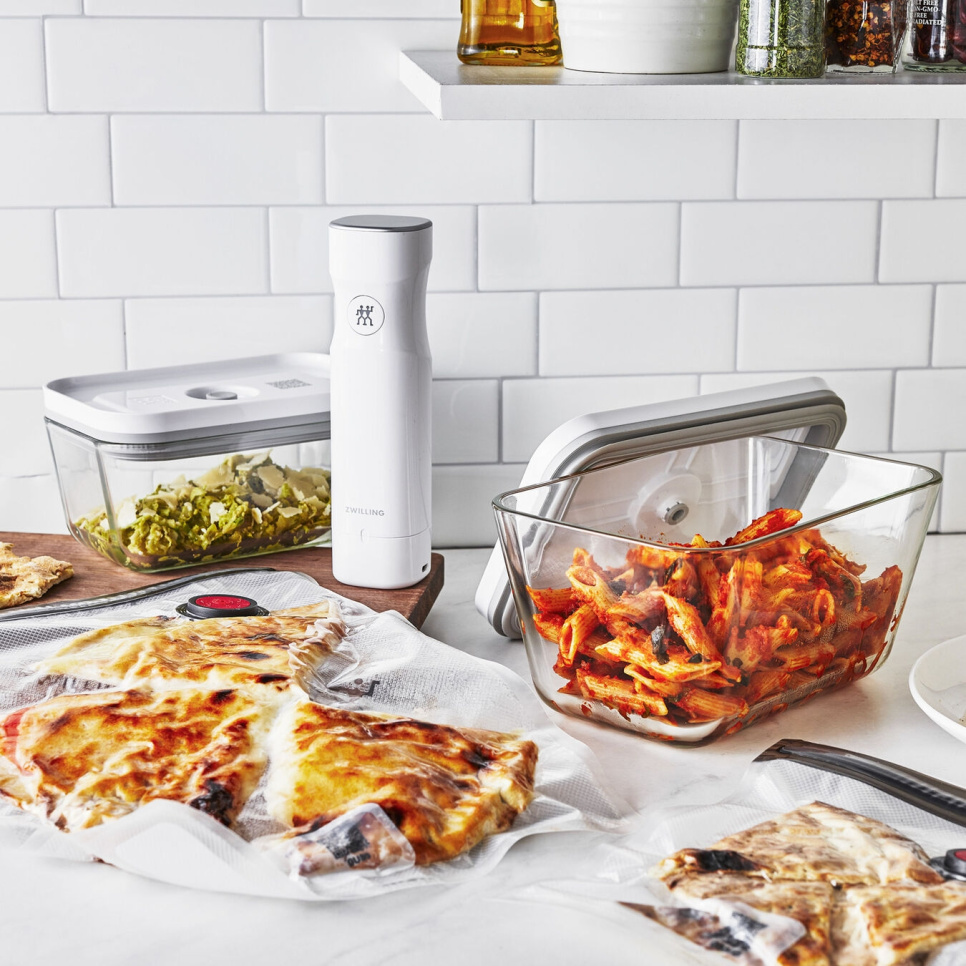 Komplett startkit Fresh & Save, elektrisk vakuumpump, påsar och glasburkar - Zwi Komplett startkit Fresh & Save, elektrisk vakuumpump, påsar och glasburkar - Zwi