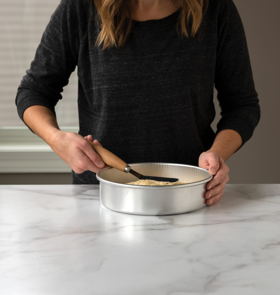 Vinklad tårtspatel, trähandtag - Nordic Ware