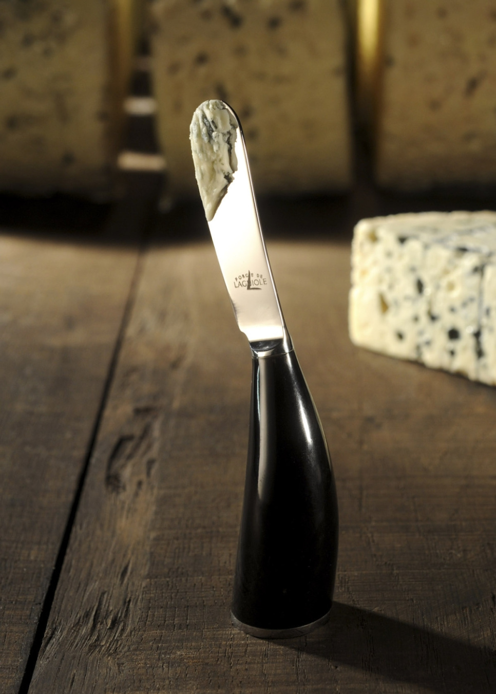 Smörkniv med handtag i Mörkt Horn, Lou Bure - Forge de Laguiole