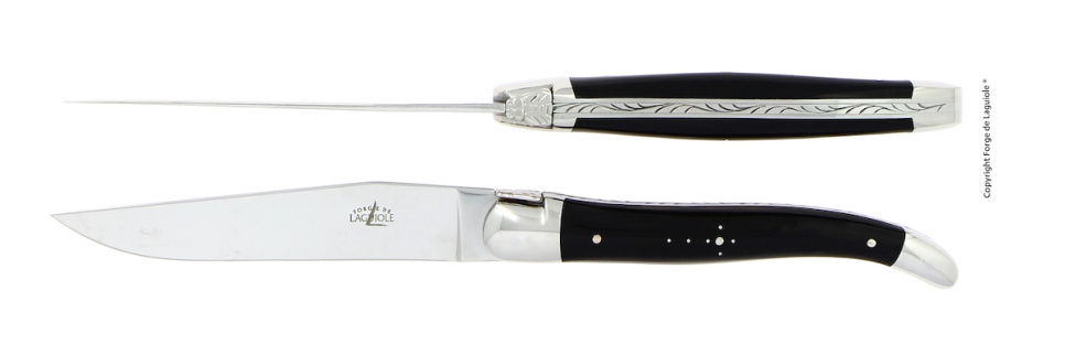 Två knivar, Handtag av Mörkt Horn, blank, Tradition - Forge de Laguiole i gruppen Dukning / Bestick / Knivar hos KitchenLab (1446-32894)