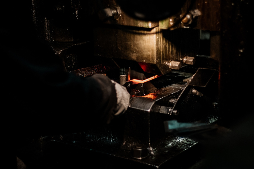 Sommelierkniv av Ljust Horn, damaskerad m dekor, Collection - Forge de Laguiole