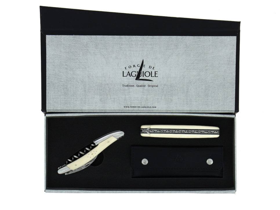 Fällkniv och sommelierkniv i mammuthorn, damaskerad - Forge de Laguiole i gruppen Dukning / Bestick / Knivar hos The Kitchen Lab (1446-32984)