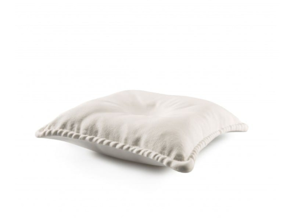 The Pillow i porslin, 2-pack - 100% chef i gruppen Dukning / Tallrikar, Skålar & Fat / Tallrikar hos The Kitchen Lab (1532-18263)