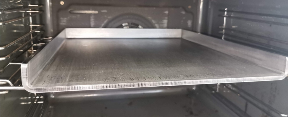 Pizzastål med kant (stekbord) - Gourmetstål