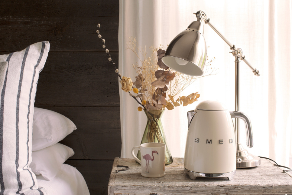 Vattenkokare, 1,7 L, Creme - Smeg