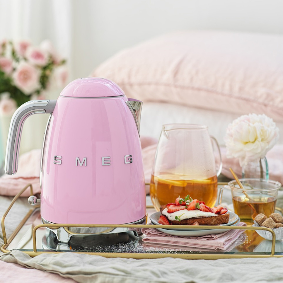 Vattenkokare, 1,7 L, Rosa - Smeg