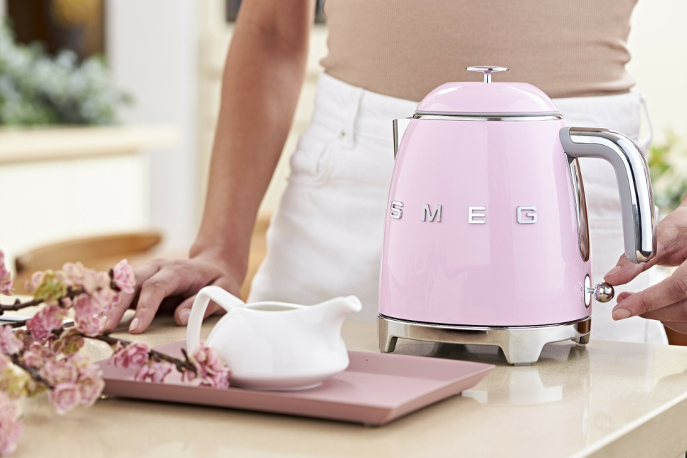 Vattenkokare, 0,8 L, Rosa - Smeg