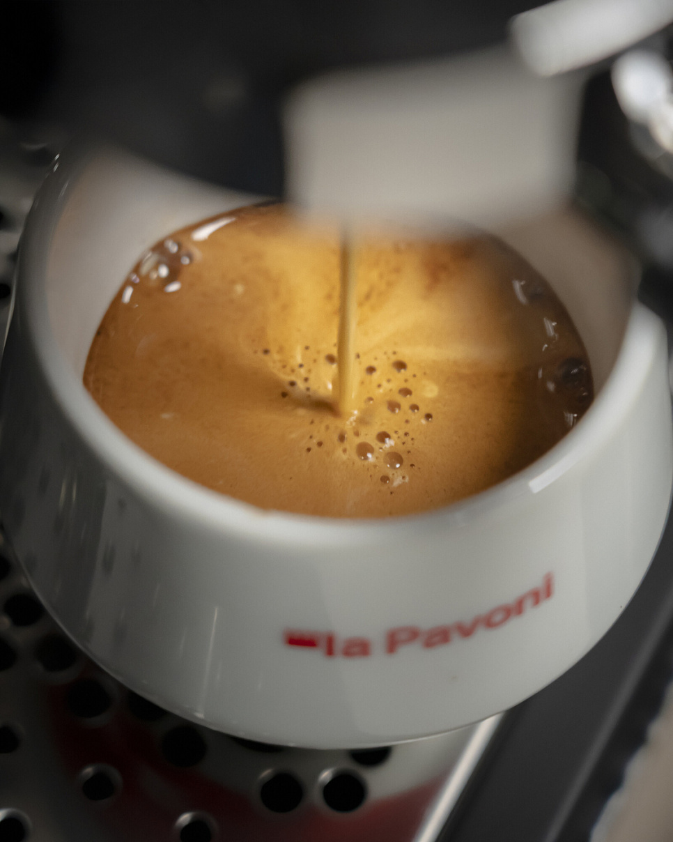 Cappuccinokoppar med fat, 4-pack - La Pavoni