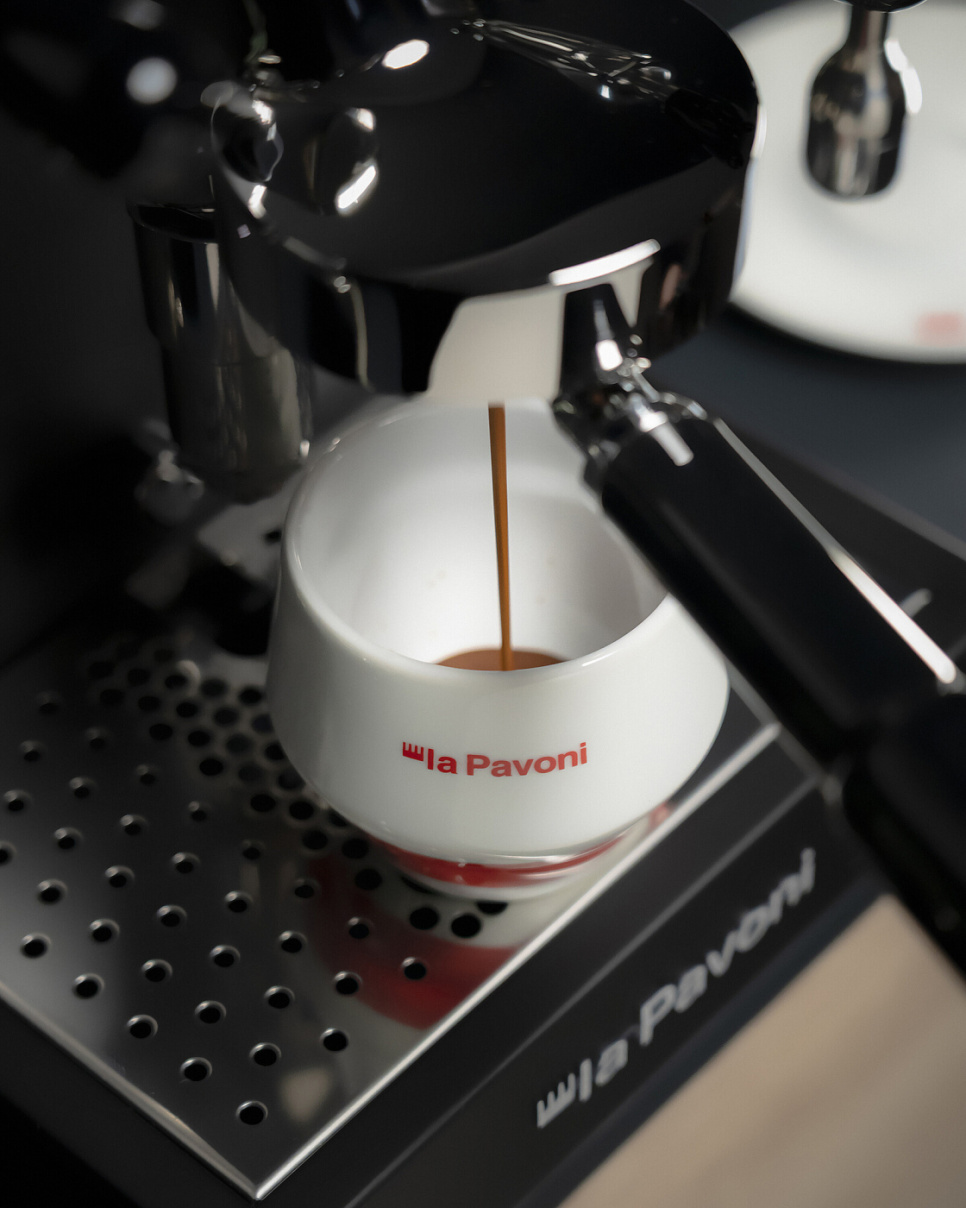 Cappuccinokoppar med fat, 4-pack - La Pavoni