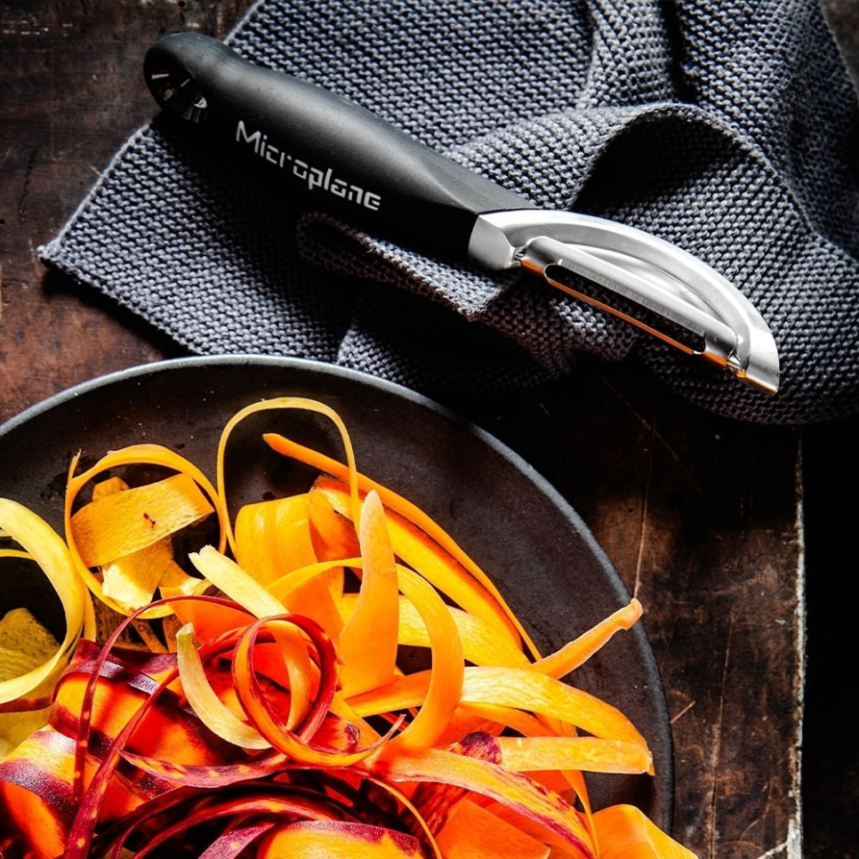 Skalare, Professional Peeler - Microplane Skalare, Professional Peeler - Microplane