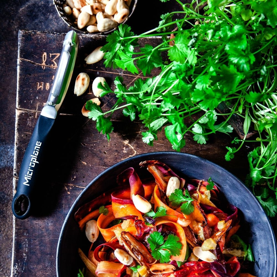 Skalare, Professional Peeler - Microplane Skalare, Professional Peeler - Microplane