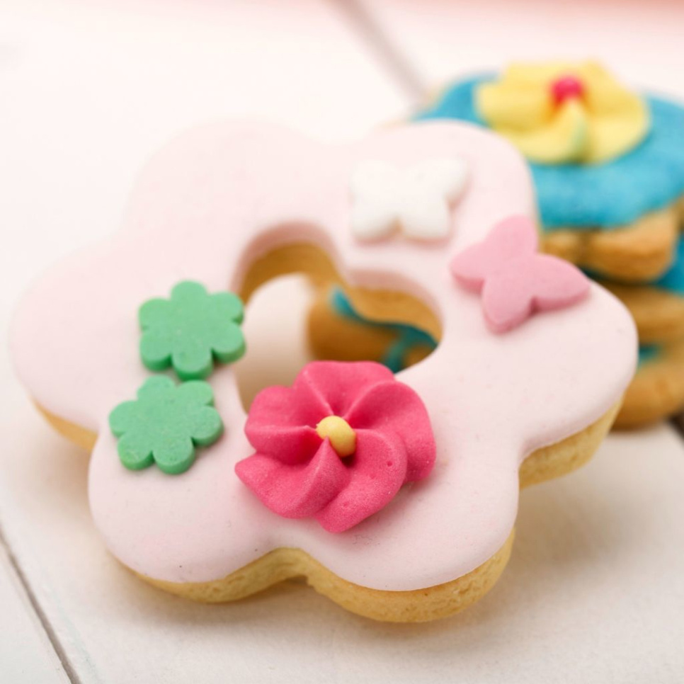 Pepparkaksform, Blomma med hjärta, 6,5 cm - Westmark Pepparkaksform, Blomma med hjärta, 6,5 cm - Westmark