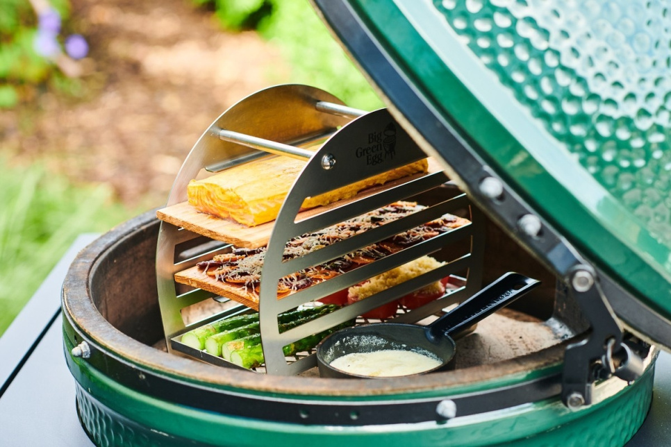 Smoking Tower - Big Green Egg