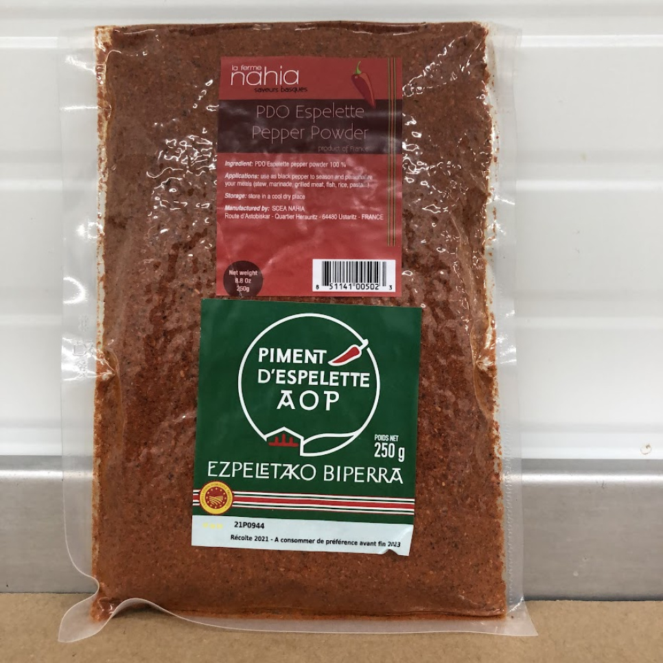 Piment d\'Espelette AOP/PDO - Baskisk chili, 250g i gruppen Matlagning / Kryddor & Smaksättare / Kryddor hos KitchenLab (2228-32298)