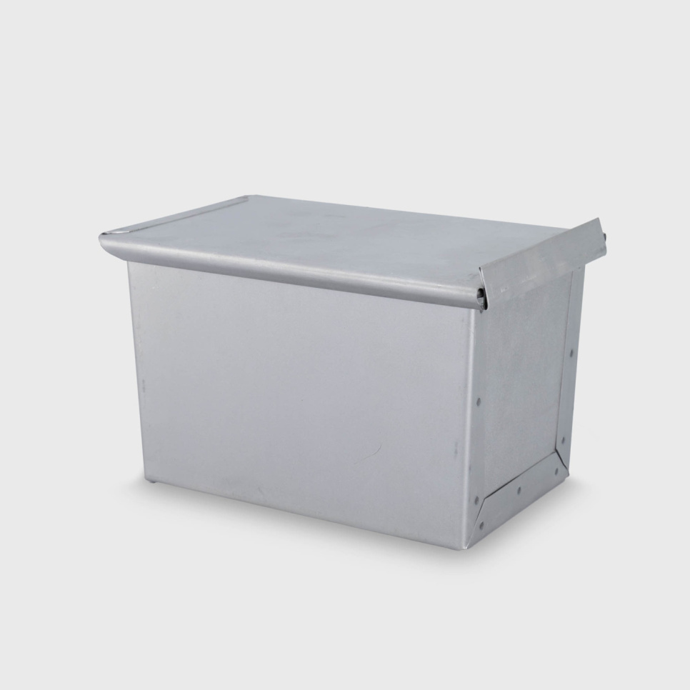 Shokupan, Japansk brödform med lock, 18,5 x 12 x 12,5 cm i gruppen Matlagning / Köksredskap / Asiatisk matlagning hos The Kitchen Lab (2252-33158)